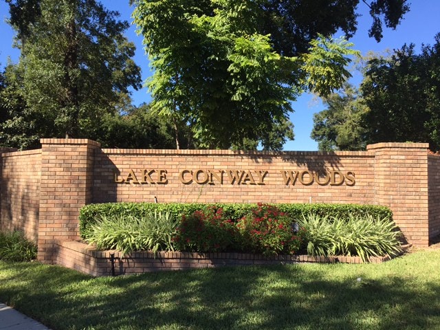 Lake Conway Woods brick entrance sign